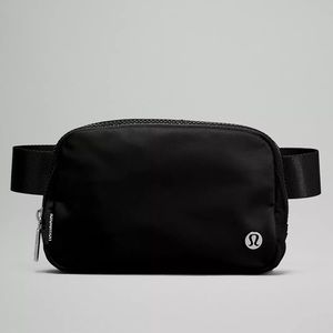 Everywhere Belt Bag 1L